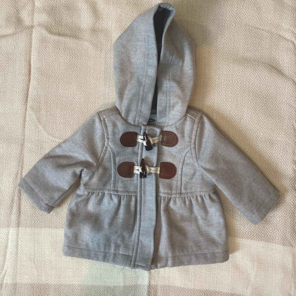 Old navy girls jacket, 0-3 months play condition